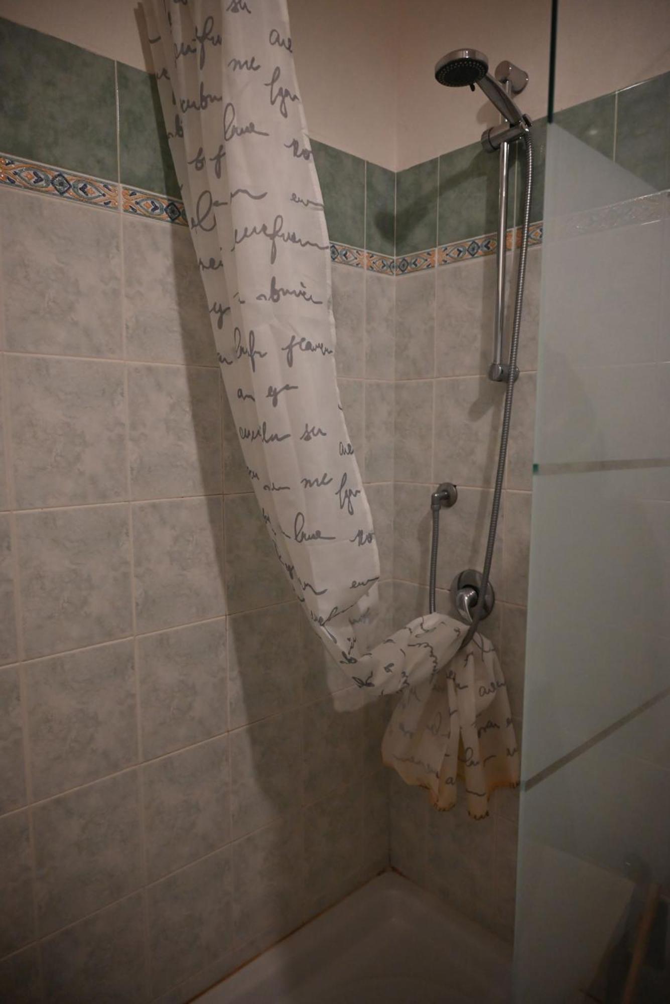 Appartement Le Stelle Antiche - Giubileo 2025, Concorsi Aeronautica, Ryder Cup, Guidonia Montecelio, Roma, Tivoli à Marco Simone Extérieur photo