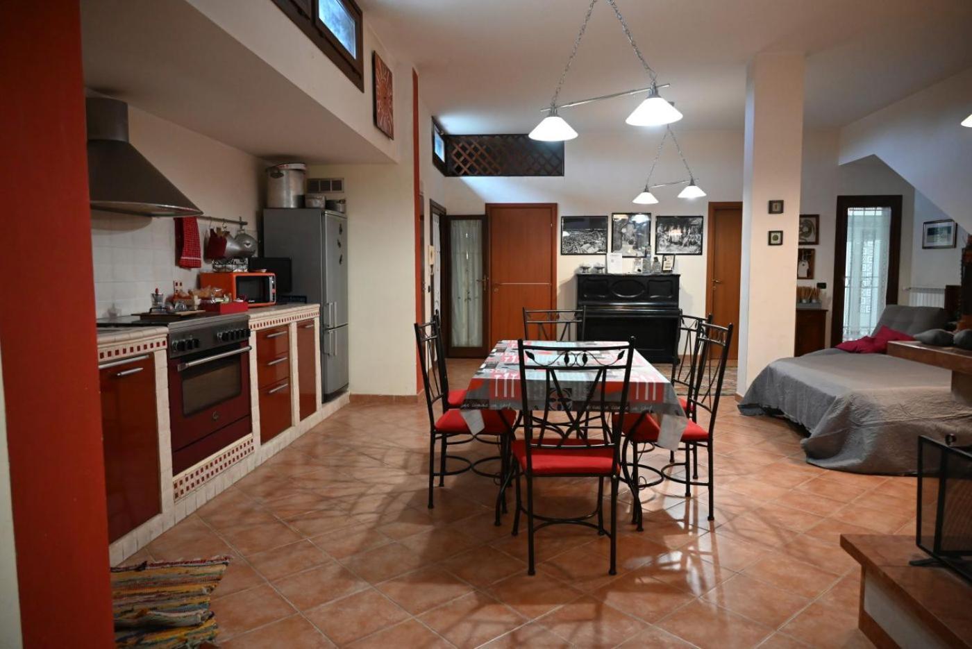 Appartement Le Stelle Antiche - Giubileo 2025, Concorsi Aeronautica, Ryder Cup, Guidonia Montecelio, Roma, Tivoli à Marco Simone Extérieur photo